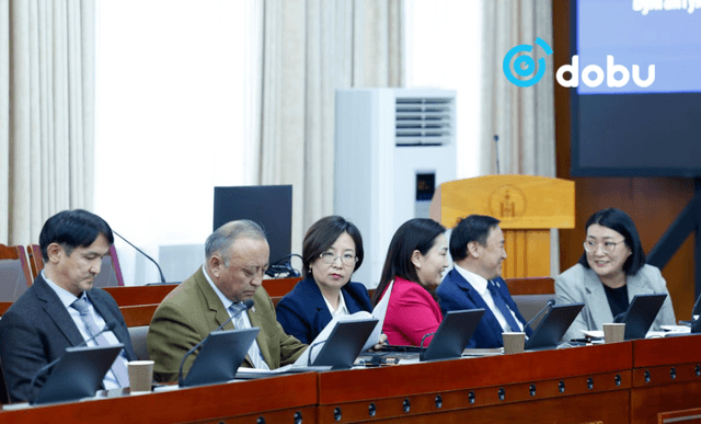 Эрүүл мэндийн даатгалын үндэсний зөвлөлийн гишүүнд нэр дэвшигчийн сонсгол боллоо