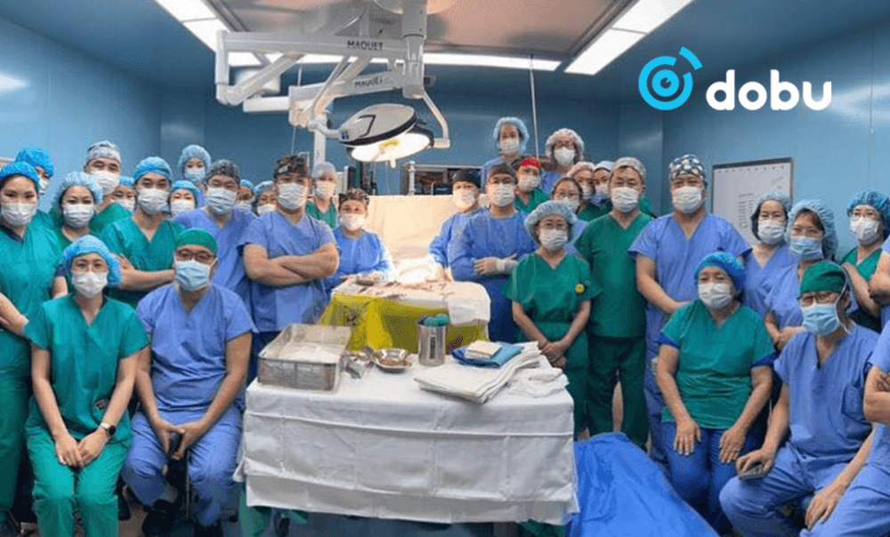 Нэг настай хүүхдэд элэг шилжүүлэн суулгах мэс засал амжилттай хийлээ