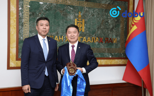 Батлан хамгаалахын сайдаар Д.Батлутыг улираан томиллоо