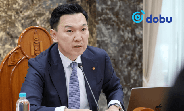 ЗАСГИЙН ГАЗАР: Төрийн албан хаагчдын ажлын ачааллыг бууруулах талаар хэлэлцэж байна