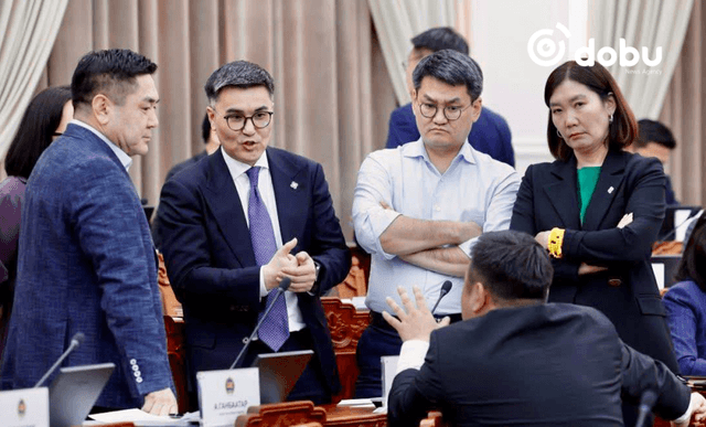 ЧУУЛГАН: "Авлигажуулсан Монгол" сэдвийн хүрээнд АН-ын бүлэг Засгийн газартай мэтгэлцэнэ