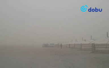 Өнөөдөр Дорноговь, Сүхбаатарын нутгаар салхи, шороон шуургатай