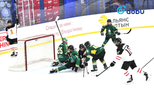 Монголын өсвөрийн хоккейчид Макаогийн багийг 18:0-ээр хожлоо