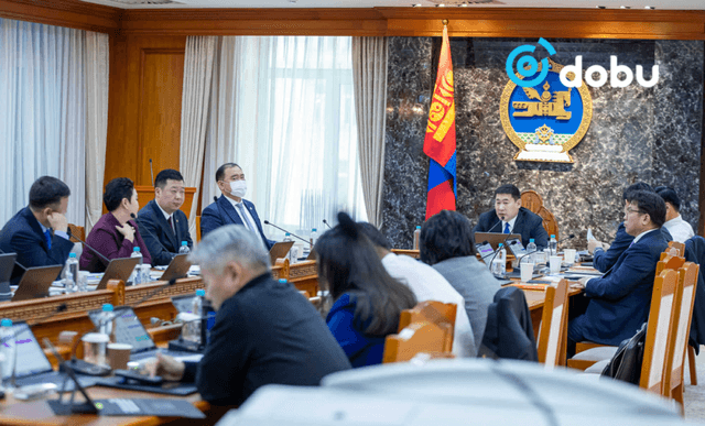 Баяр, амралтын өдрүүдэд Засгийн газрын гишүүд ажиллана