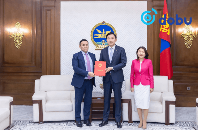 Монгол Улсын Их Хурлын чуулганы хуралдааны дэгийн тухай хуульд нэмэлт, өөрчлөлт оруулах тухай хуулийн төслийг өргөн мэдүүлэв