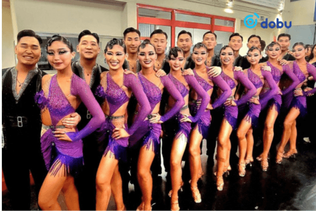 Монгол хүний дэглэсэн бүжиг дэлхийн тайзнаа