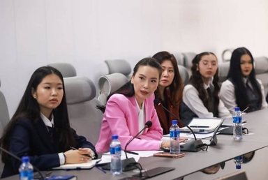 “Өсвөр насны охидыг үе тэнгийн дарамтаас ангид, аюулгүй орчинд суралцах нөхцөлийг бүрдүүлэх" төслийг хэрэгжүүлэх жишиг сургуулиудыг сонголоо