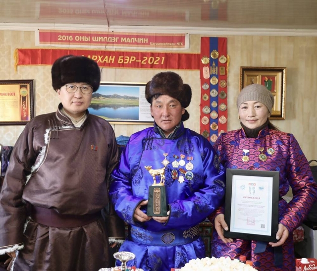 Увс аймгийн Цагаанхайрхан сумын Хунт багаас “Алтан тугал”-ын эзэн тодорлоо