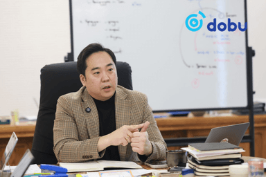 "Зах худалдааны төвүүдийн ойр орчмын зогсоолыг нэмэгдүүлэхээр ажиллаж байна"