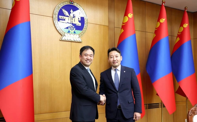 Шадар сайд Х.Ганхуяг Австрали Улсаас Монгол Улсад суугаа Элчин сайд Лео Зенг-ийг хүлээн авч уулзлаа