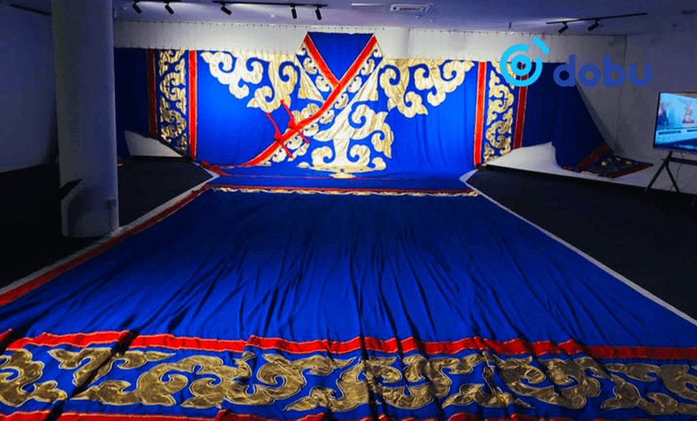 Дэлхийн хамгийн том дээлийг энэ сарын 24-нийг хүртэл иргэдэд үзүүлнэ