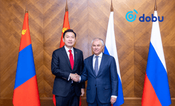 Москвад лавссан цас буюу цаг хугацааны цаана, наанаас атгалцсан гар