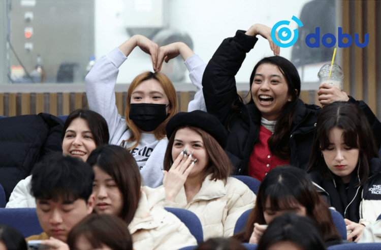 Оюутнууд Солонгосыг аюулгүй улс гэдэг ч гэмт хэрэг нь тэдний аюулгүй байдалд хамгийн том аюул гэжээ