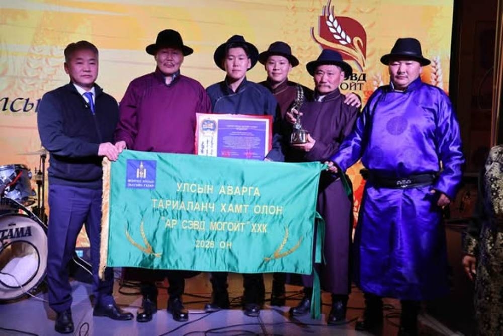 “Ар Сэвд могойт” ХХК улсын хошой аварга боллоо
