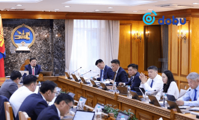 ЗАСГИЙН ГАЗАР: “Эрдэнэс Тавантолгой” ХК-ийн хувьцааны талаар хэлэлцэж байна