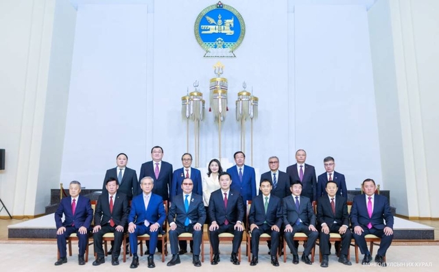 УИХ-ын дарга, УИХ-ын Ерөнхий нарийн бичгийн даргаар ажиллаж байсан төрийн зүтгэлтнүүдэд хүндэтгэл үзүүллээ