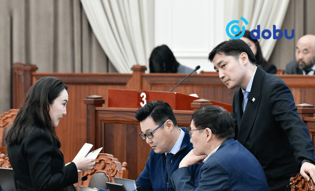 УИХ-д 20 доктор, гурван профессор, 50 орчим магистр гишүүн байна