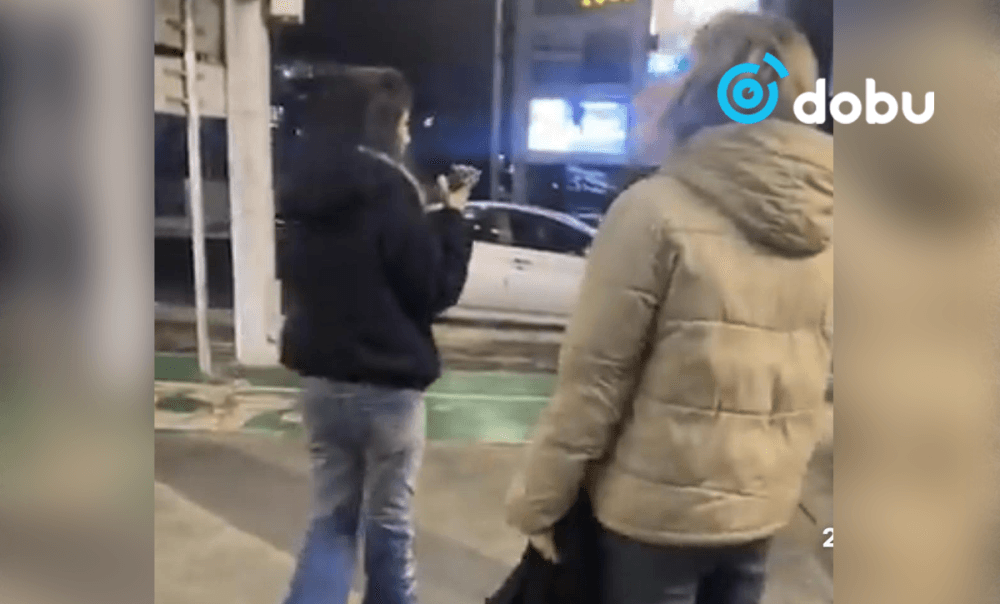 Нэгнээ “алуурчин“ хэмээн дуудан зодолдсон охидыг цагдаагийн байгууллагаас шалгаж эхэлжээ