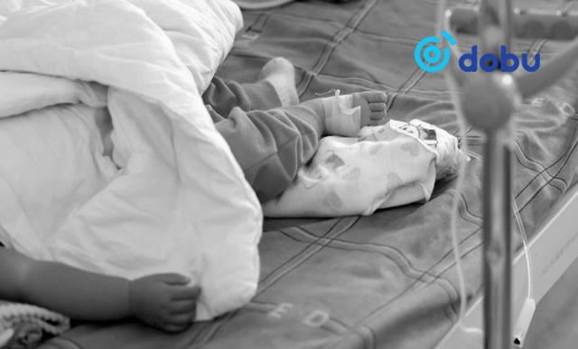 Гурван настай хүү ээжийн хамт хутгалуулж, ээж нь нас баржээ