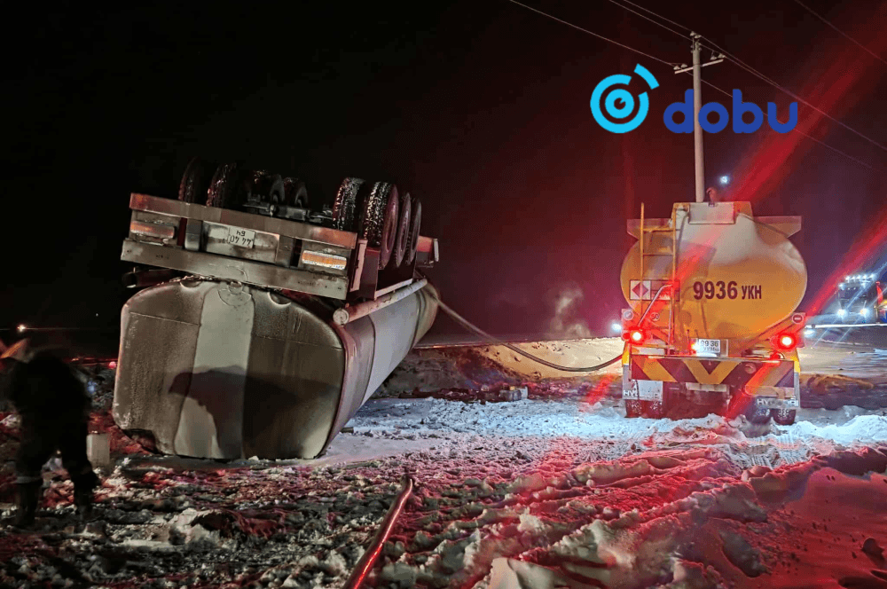 Шатахуун ачсан машин онхолдож, 16 тонн дизель түлш асгарсныг хамгаалалтад авч аюулгүй болгожээ