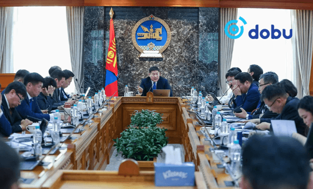 ЗАСГИЙН ГАЗАР: Уул уурхайн бүтээгдэхүүний экспорт, валютын нөөцийн талаар хэлэлцэж байна