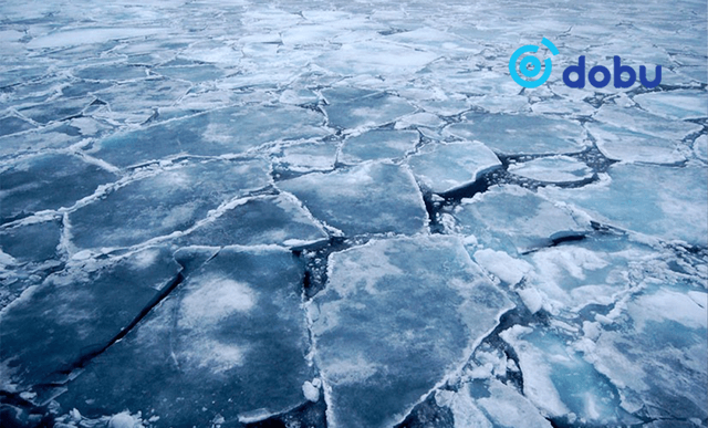 Хун нуурын мөс цөмөрч автомашин живжээ