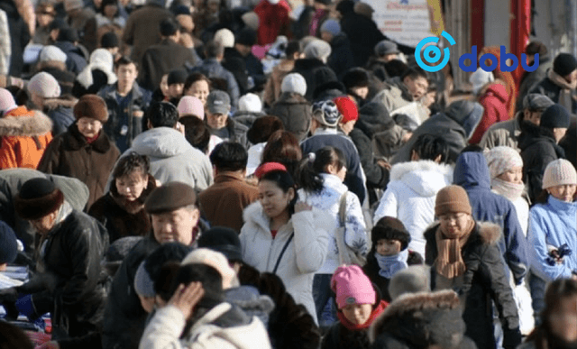 Нийт хүн амын 51 хувийг эмэгтэйчүүд эзэлж байна