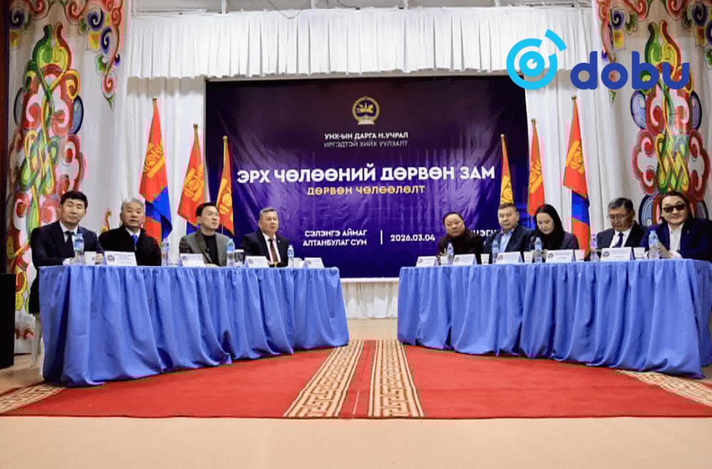 УИХ-ын дарга Н.Учрал Алтанбулаг сумын иргэдтэй уулзалт зохион байгуулж байна