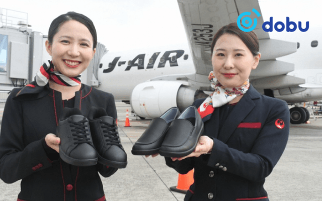 Японд онгоцны үйлчлэгчдэд пүүз өмсөхийг зөвшөөрчээ