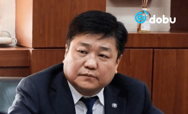 Ажлын байрандаа архидан согтуурсан дарга нарт 10 хоног баривчлах шийтгэл оноожээ