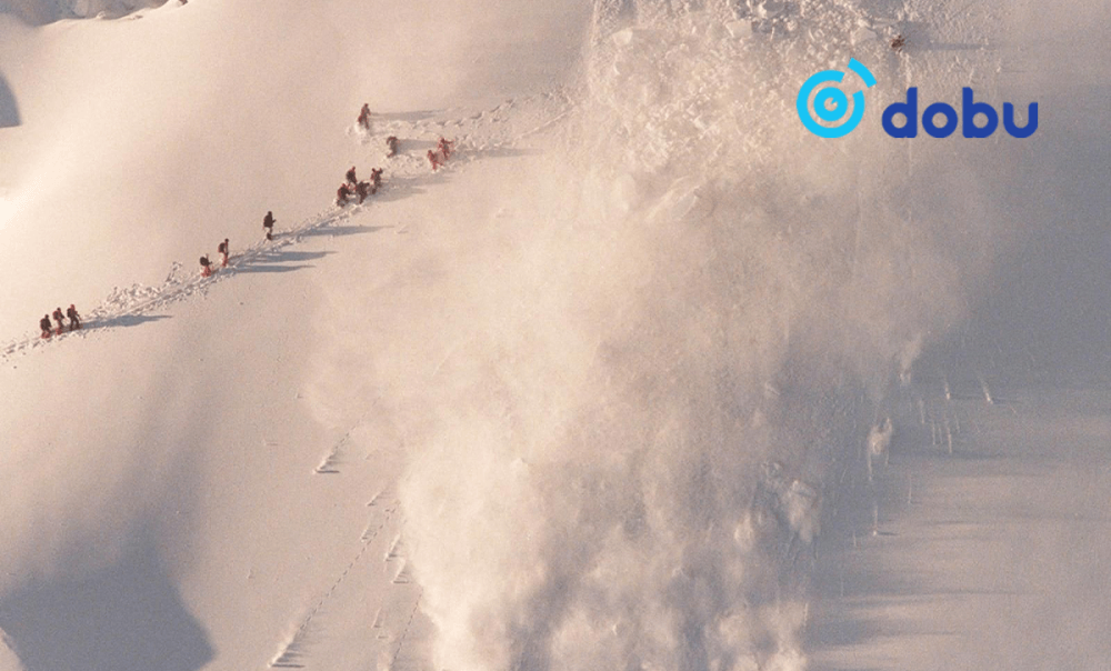 Гималайн ууланд цасан нуранги болж, гурван уулчин амиа алдаж, найм нь сураггүй болов