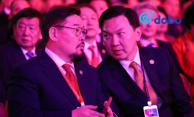 ФОТО: Монгол Ардын Намын 31 дүгээр Их хурал