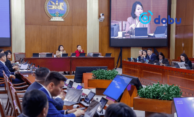 Багшийн цалинг ирэх оны 01.01-нээс 20 хувь, 07.01-нээс 10 хувь нэмэгдүүлнэ