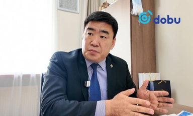 Ц.Идэрбат: Нэг жил шинээр зам, барилга барихгүй тэвчээд, цалин нэмж болно