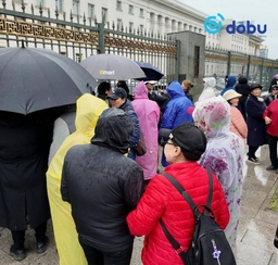 Чуулганы хуралдаа суухгүй байгаа гишүүдийг эргүүлж татахыг шаардсан иргэдийн жагсаал үргэлжилж байна