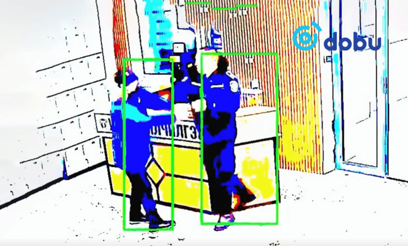 Албаны байранд иргэний биед халдсан цагдааг шалгаж байна