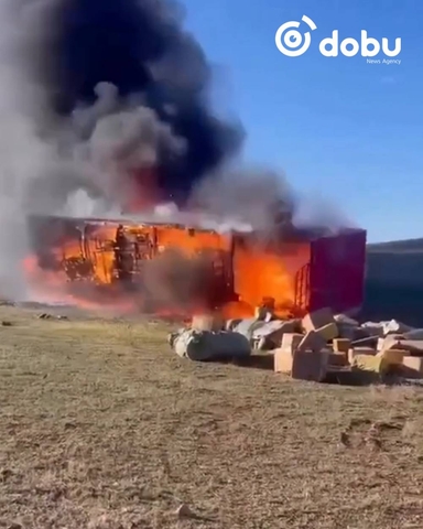 Дорноговь аймагт 21 тонн ачаа тээвэрлэж явсан автомашины чиргүүл шатжээ