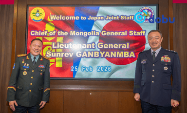 Зэвсэгт хүчний Жанжин штабын дарга дэслэгч генерал С.Ганбямба Япон Улсад айлчиллаа